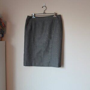 Jones New York Skirt size 10